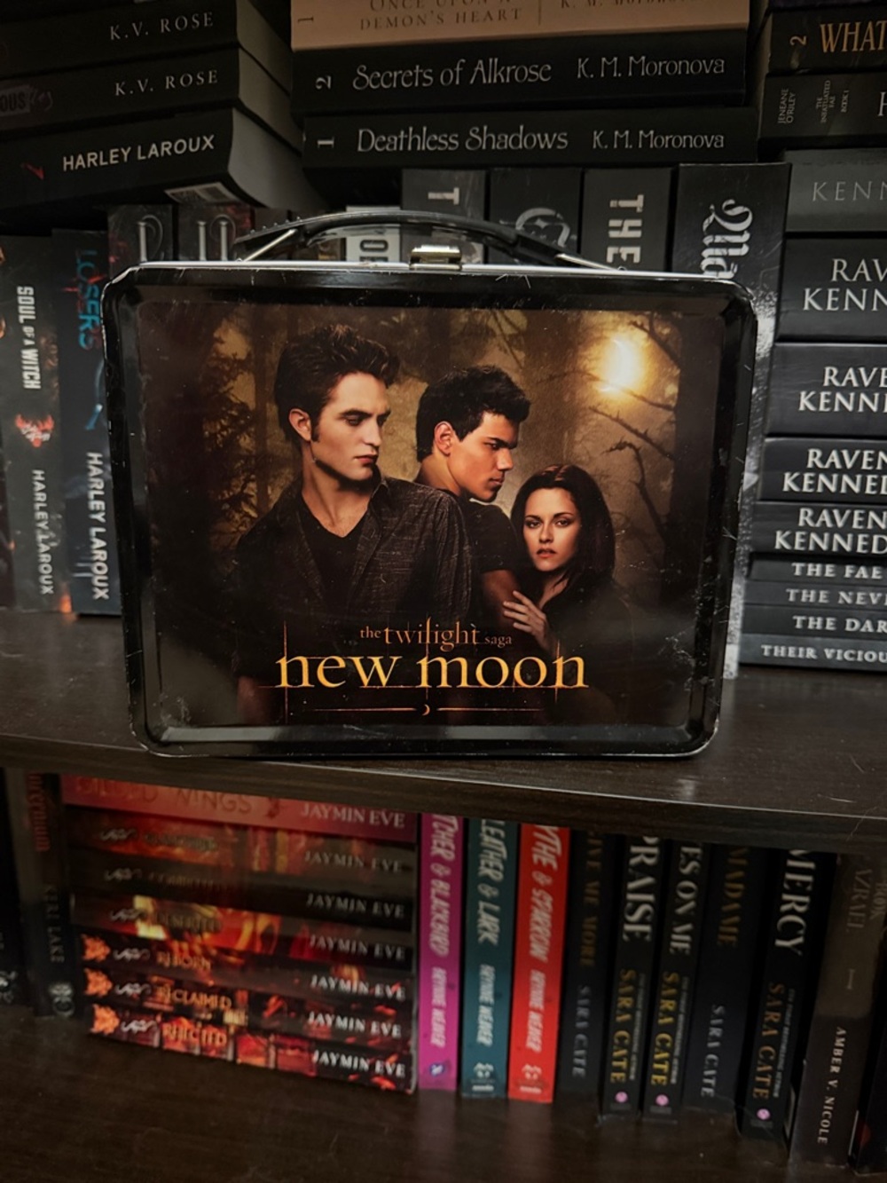 Twilight Saga New Moon Metal Lunchbox - Black/Brown Graphic